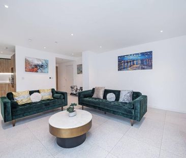 3 bedroom flat to rent - Photo 1