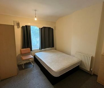 Room in a Shared House, Kelso Gardens, LS2 - Photo 3