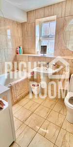 Room 1, Grosvenor Road, Bromley BR4 - Photo 4