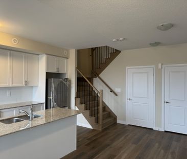 For Lease - 1577 Rose Way Unit# 416, Milton, Ontario - Photo 5