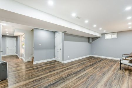 For Lease - 42 Mynden Way, Newmarket, Ontario - Photo 3