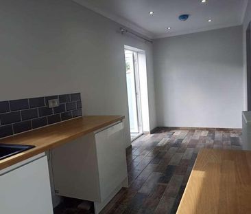 Trallwn Road, Llansamlet, Swansea, SA7 - Photo 4