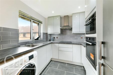 2 bedroom apartment to rent - Photo 4