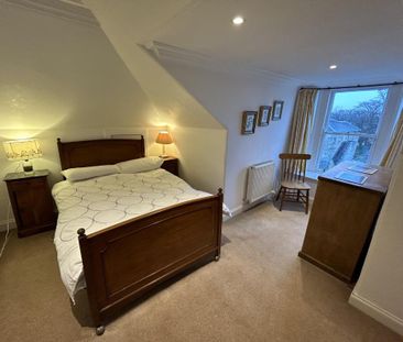 4 bedroom flat to rent - Photo 4