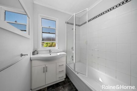 32 Schouten Street, Warrane, TAS 7018 - Photo 3