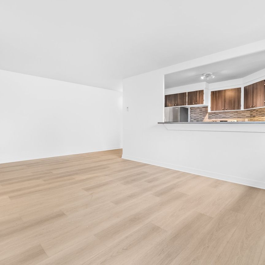 3635 Av. Ridgewood, #206 - Photo 1