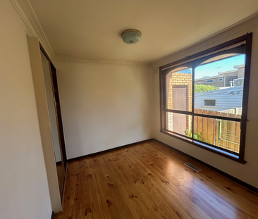 Brunswick West, VIC - Photo 4