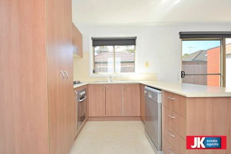 53/22 Ventosa Way, Werribee VIC 3030 - Photo 3
