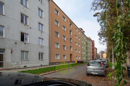 Pronájem cihlového bytu 2+kk 48 m - Photo 3