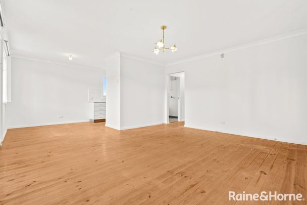 Freshly Painted Family Home - Photo 1