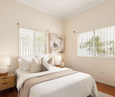 Spacious Family Home In the Heart Of Brisbane! - Photo 5