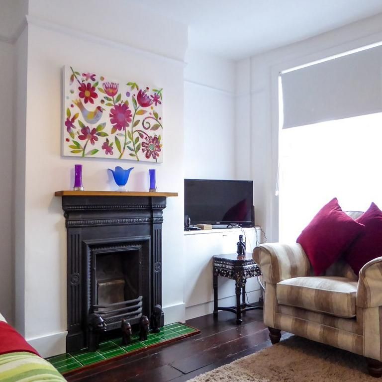 2 bedroom terraced house to rent - Photo 1
