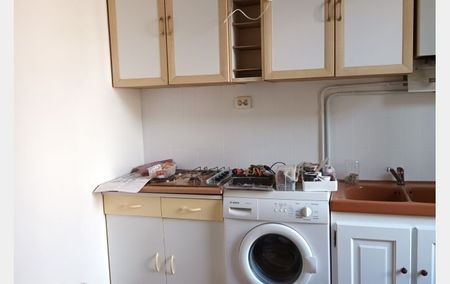 Location Appartement P2 Avec mezzanine Nimes - Photo 2