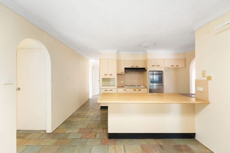 Cozy Quiet Living! - Photo 4