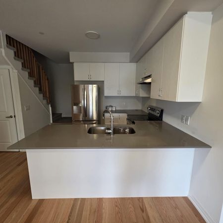 For Lease - 21 Baynes Way Unit# 2, Bradford West Gwillimbury, Ontario - Photo 5