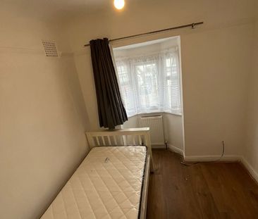 Room in a Shared House, Radcliffe Road, HA3 - Photo 2