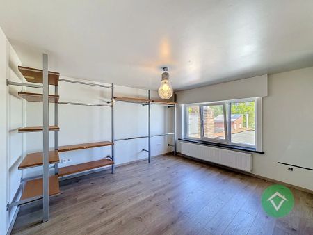 Instapklare woning met 3 slaapkamers en tuin te Eernegem - Photo 4