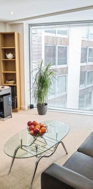 1 bedroom flat to rent - Photo 1