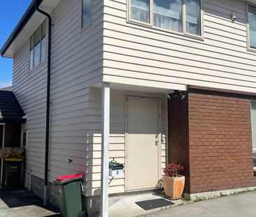 Modern home in the heart of Manurewa - Photo 4