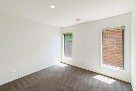 Modern Family Home with Comfort and Convenience! - Photo 5