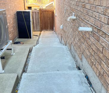 For Lease - 48 Bernbridge Road, Markham, Ontario - Photo 1