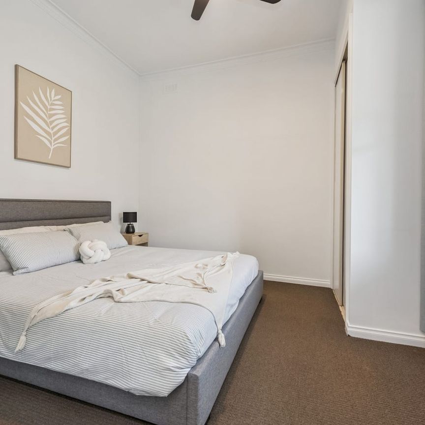 18 Russell Street, Quarry Hill, Vic 3550 - Photo 1