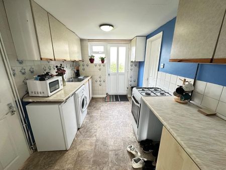 1 bedroom ground floor maisonette to rent - Photo 5