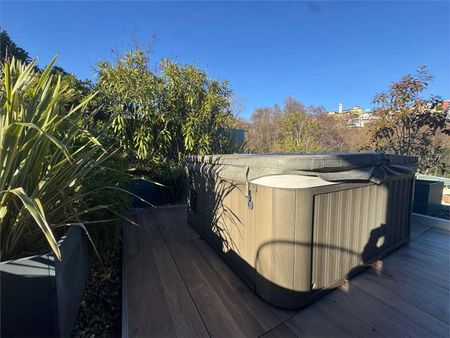 4.5 Zimmer, 220 m² - Photo 2