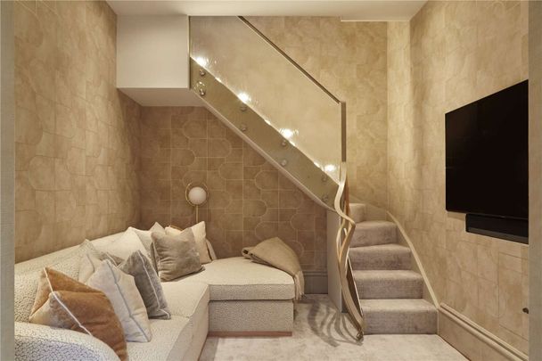 A unique and architecturally designed apartment in the highly sought after Brompton development benefiting from two/three bedrooms and a wealth of entertaining space. - Photo 1