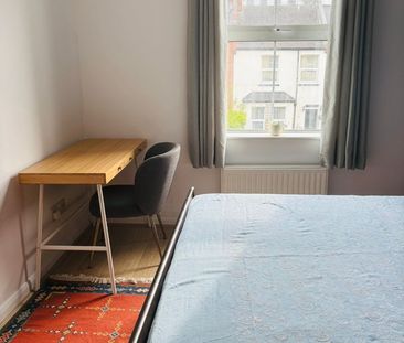 3 Bed Flat, Crewys Road, NW2 - Photo 2