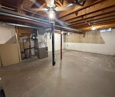 For Lease - 45 Potter Crescent, New Tecumseth, Ontario - Photo 1