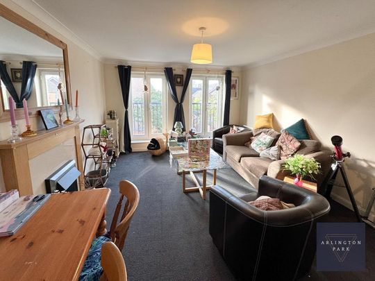 4 bedroom private hall to rent - Photo 1