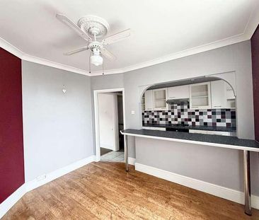 Evenlode Crescent, Coventry, CV6 - Photo 4