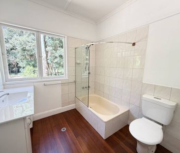 High-set home set in tranquility! - Photo 5