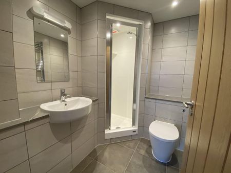 2 bedroom apartment to rent - Photo 2