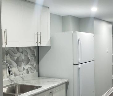 For Lease - 15 Rambling Oak Drive Unit# Basement, Brampton, Ontario - Photo 2