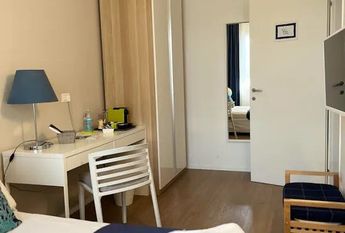 Via Avellino, Padova, Veneto 35142