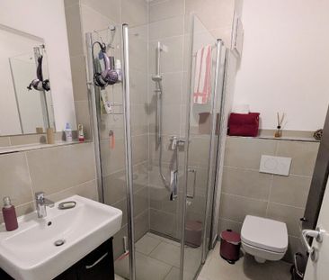 Modernes Wohnen in der Neustadt: 4-Zi., EBK, Bad mit Wanne & Dusche... - Photo 5