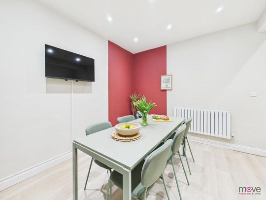 1 bedroom in a house share to rent - Photo 1