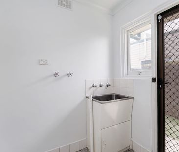 Renovated 2 Bedroom Unit - Photo 2