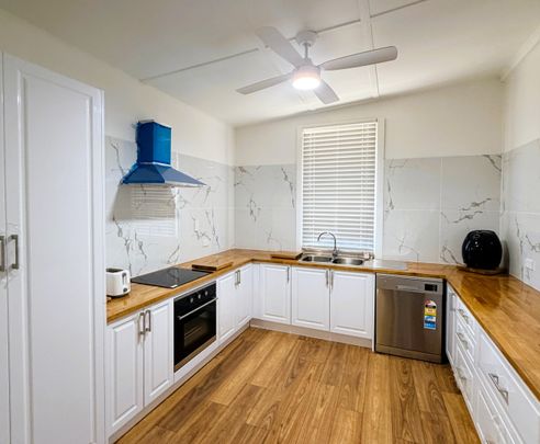 30 Moore Street, Cessnock NSW 2325 - House For Rent | Domain - Photo 1