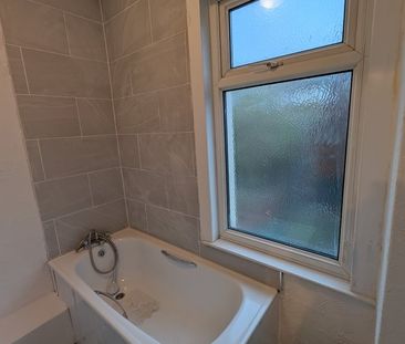 2 Bed Terraced House, Brairdale Road, CH42 - Photo 6