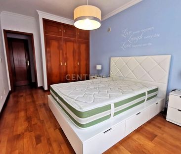 Algueirão-Mem Martins, Lisbon - Photo 1