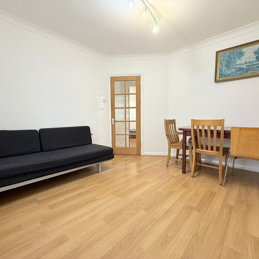 Carr Road, Northolt, UB5 - Photo 1