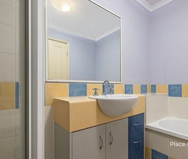 Private & Practical Living in a Convenient Mount Gravatt East Location - Photo 6