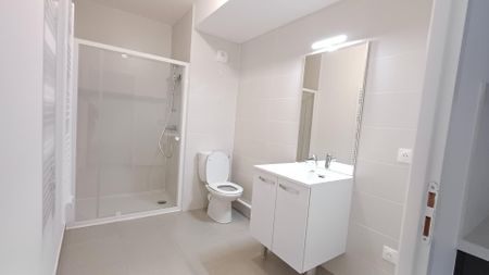 location Appartement T2 DE 38.86m² À ARPAJON - Photo 3