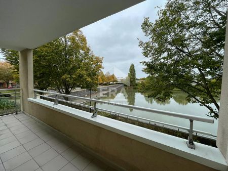 Location F3 meublé -67 m² - Vue lac Villaroy - Centre Guyancourt - Photo 4