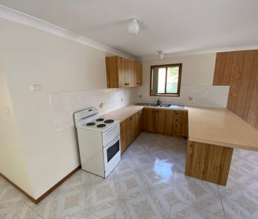 4 Bedroom - 2 Bathroom - Minutes Walk to Beach - Photo 5