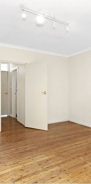Top Floor Studio In Great Location - Photo 2