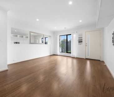 MODERN LIVING IN THE HEART OF CRAIGIEBURN - Photo 2
